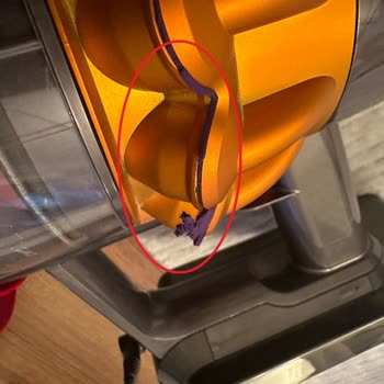 Dyson V15: Çekiş Sorunu Ve Müşteri Hizmetleri Hayal Kırıklığı!