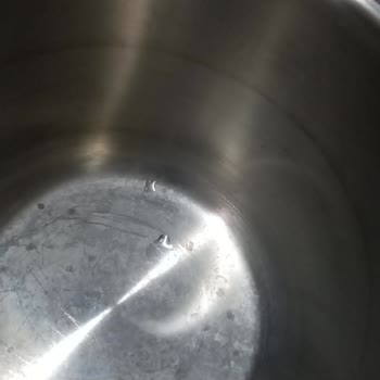 Korkmaz Düdüklü Tencere Hayal Kırıklığı: Renkli Lekeler Sorunu