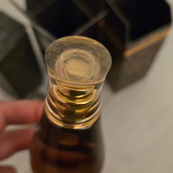 Yves Rocher Parfümünde Küf Şoku Ve Müşteri Mağduriyeti