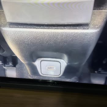 Egea Cross Araçta Eksik USB Çıkışı Sorunu