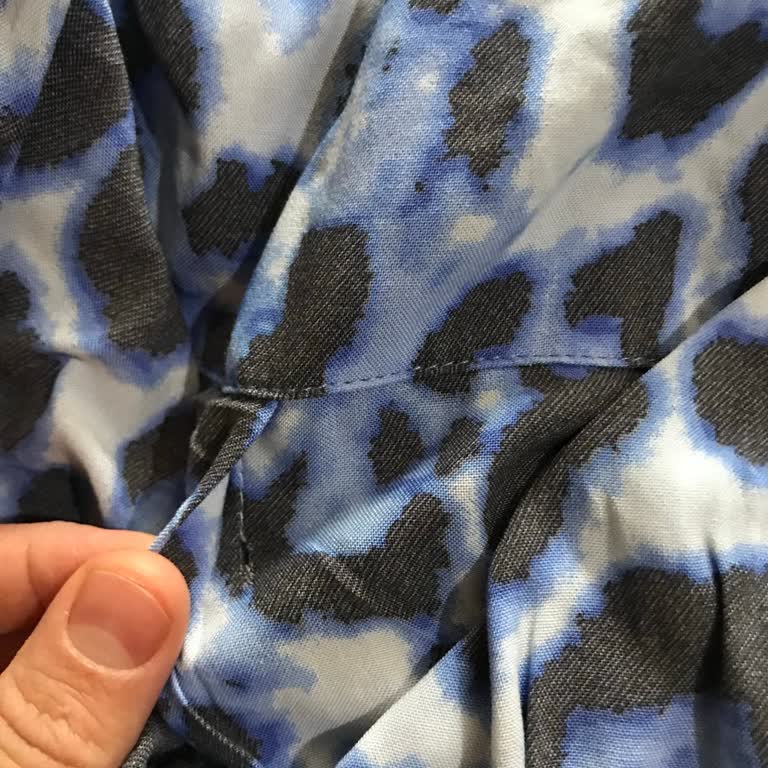 Pijamalarda Hayal Kırıklığı: İlk Yıkamada Renk Solması Ve Yırtıklar