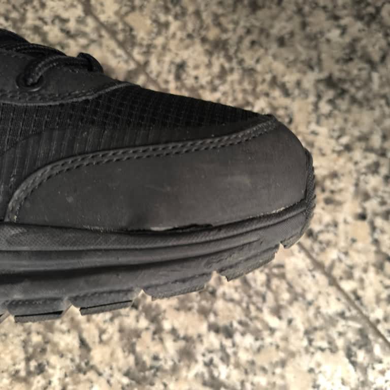 Skechers Botun Dayanıklılığı Ve Boyner'in İlgisizliği