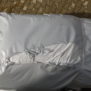Aldatıcı Ürün: Branda İlk Rüzgarda Yırtıldı