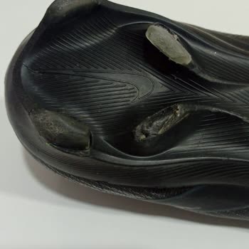 My Nike Soccer Cleats Showed Damage After Few Uses, Denied Exchange or Refund