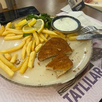 Mado'da Şinitzel Yerine Nugget Ve Tehlikeli Kırık Tabak Şoku