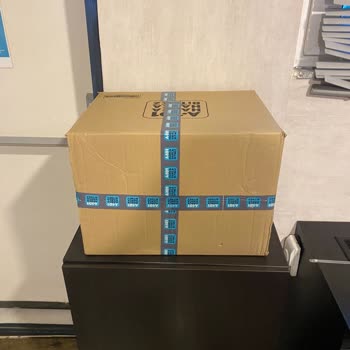 Kırık Çaydanlık Ve İletişimsiz Kargo Sorunu