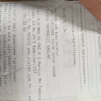 FLO'dan Alınan Adidas Ayakkabıda Hediye Çeki Sorunu