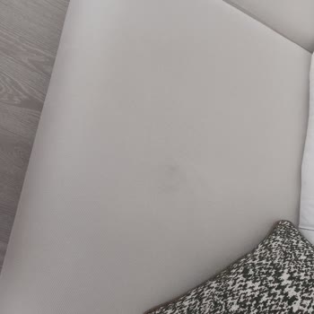 Yeni Salon Takımında Lekeler Ve Eksik Hizmet