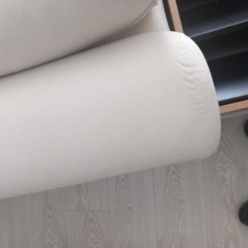 Yeni Salon Takımında Lekeler Ve Eksik Hizmet