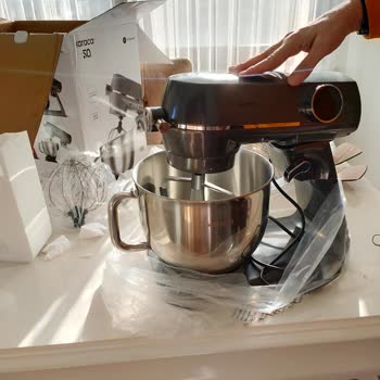 Karaca'dan Aldığım Ürün İki Kez Kusurlu Geldi, Değişim Hâlâ Yapılmadı