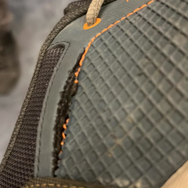 Skechers Ayakkabıda Beklenmedik Yırtılma Ve Ret Kararı