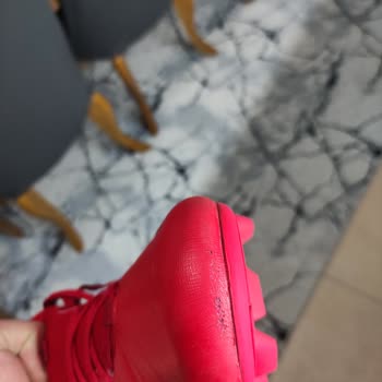 Lescon Ayakkabıda 20 Günlük Hayal Kırıklığı