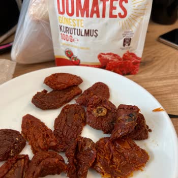 Güneşte Kurutulmuş Domateslerin Sağlık Tehlikesi