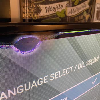 Bozuk Piksel Ve Kırık Ekran Sorunu Çözülmüyor