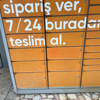 Kargo Otomatında Sıkışan Paket Ve İletişim Sorunları