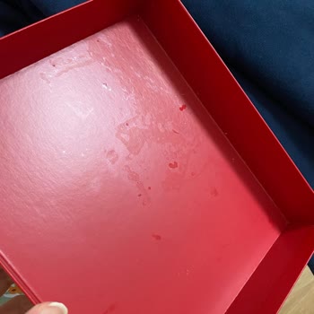 Kırık Parfüm Seti Ve İletişimsizlik Sorunu