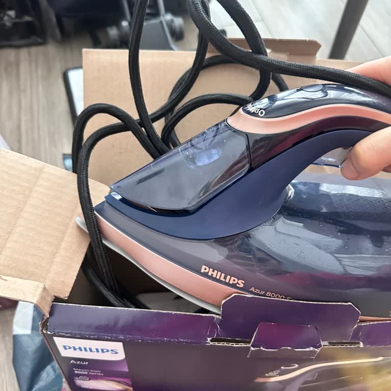 Philips Ütüde Beklenmedik Plastik Ayrılması