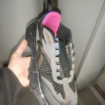 Reebok Ayakkabıda Kalitesizlik Ve İletişim Sorunu