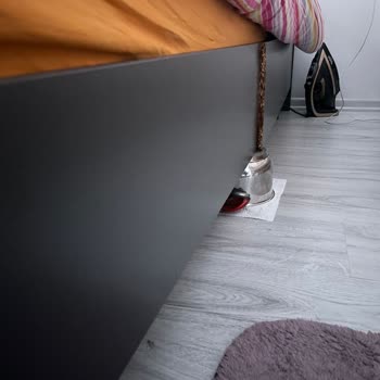 Karyola Çöktü: Belimde İncinme Yaşadım