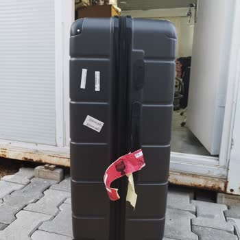 Valizim Kırıldı, Dikkat Bekliyorum!