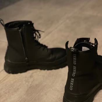 Guess Marka Botun Kalitesizliği Şaşırtıyor