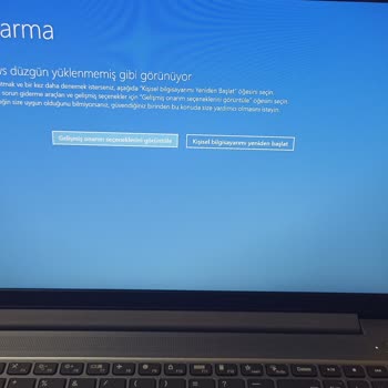 Lenovo İdeapad Slim 3: Sürekli Kapanma Sorunu