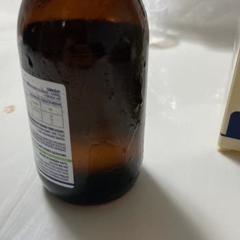 İlaçsız Yaşam Dökülen Omega 3 Şurubu Ve Güven Sorunu