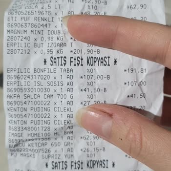 Bozuk Erpiliç Sosis Şoku: Kötü Koku Ve Küf!