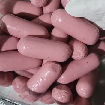 Bozuk Erpiliç Sosis Şoku: Kötü Koku Ve Küf!