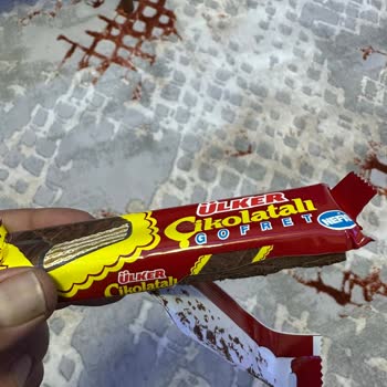 Ülker Çikolatalı Gofrette Şüpheli Oluşumlar