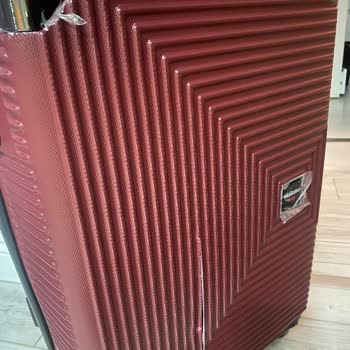 Kırık Çantayla Eve Dönüş Mağduriyeti