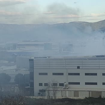 Bursa Kestel'de Nefes Almayı Zorlaştıran Fabrika Dumanları