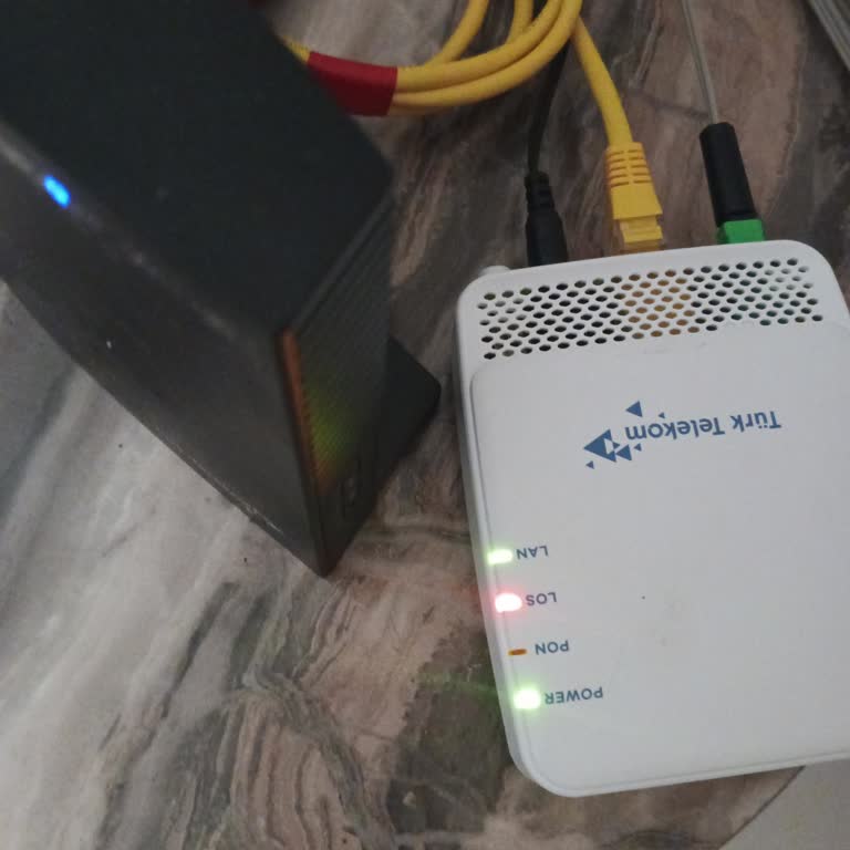 Sürekli İnternet Kesintisi Ve Yetersiz Teknik Destek