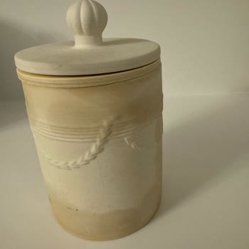 Kullanılmadan Dağılan Mum Yağı Ve İlgisiz Firma