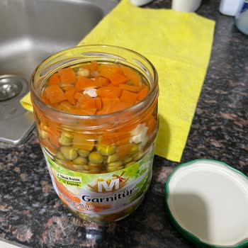 Migros Garnitürde Şok: Salyangoz Çıktı!