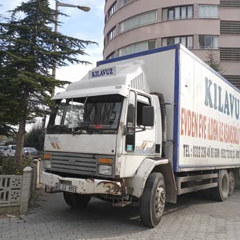 Klavuz Nakliyat Konya Hem Yaya Hem Araç Yolunu Kapatmışlar!