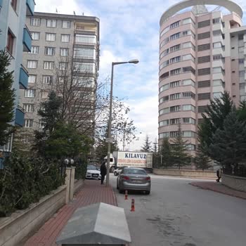 Klavuz Nakliyat Konya Hem Yaya Hem Araç Yolunu Kapatmışlar!