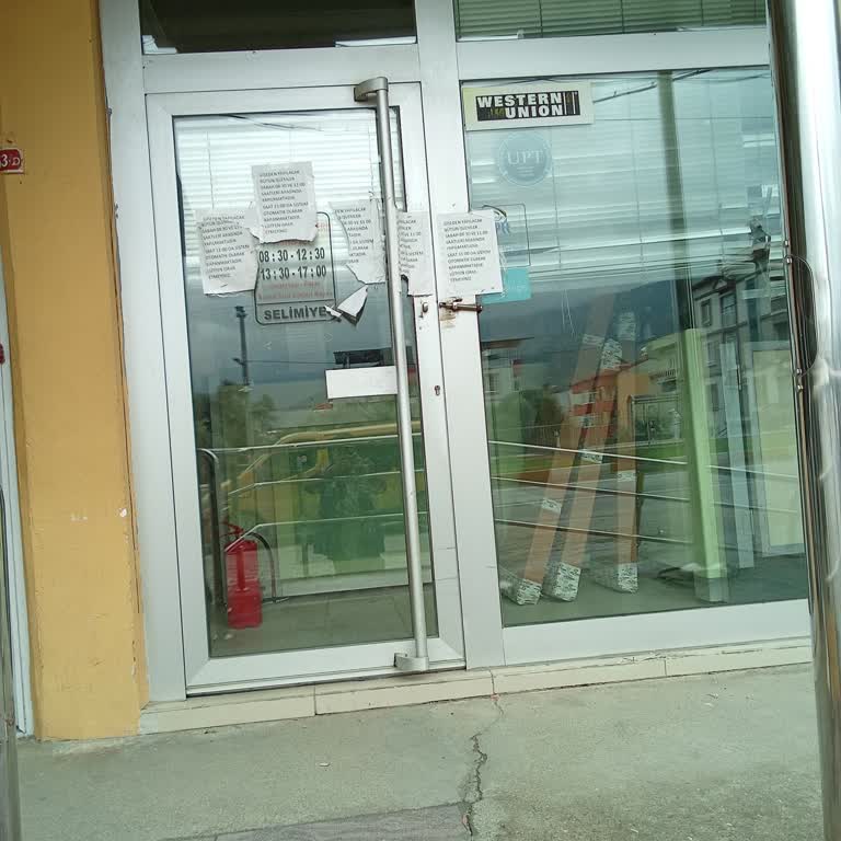 PTT Şubesinin Keyfi Çalışma Saatleri