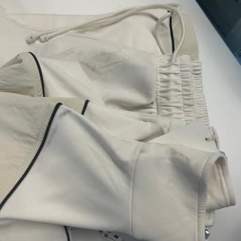 Parçalanmış Kutu Ve Yıpranmış Ürünler: Müşteri Desteği Hüsranı