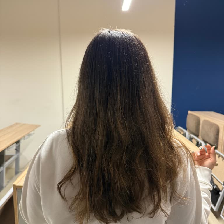 Mali Kuaför Kırık Fön Ve Ekstra Maşa Sorunu!