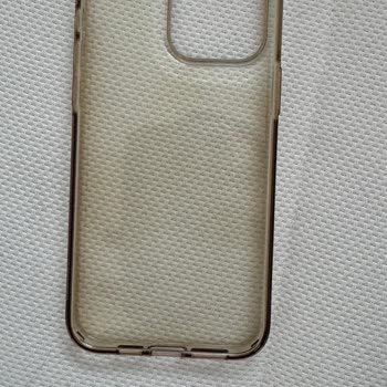 Spigen Kılıfın Hızlı Sararması Hayal Kırıklığı Yarattı