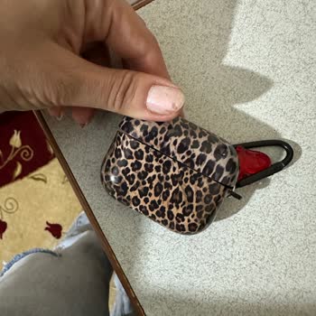 Bershka'dan AirPods Alışverişinde Hayal Kırıklığı