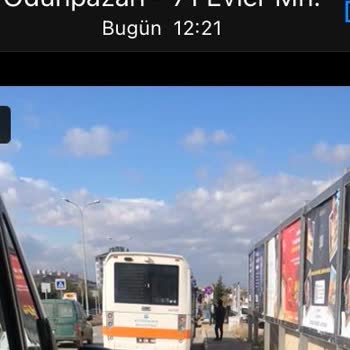 Otobüs Şoförünün Saygısız Tavırları