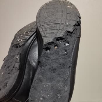 Ayakkabıların Beklenmedik Yıpranması Güven Sarsıyor