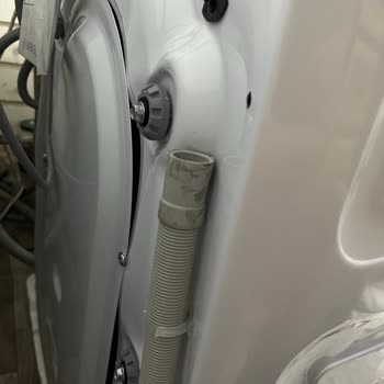 Hasarlı Çamaşır Makinesi Ve Servis Sorunları