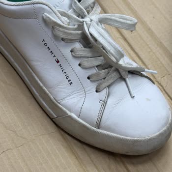 Tommy Hilfiger Ayakkabıda Kalite Sorunu
