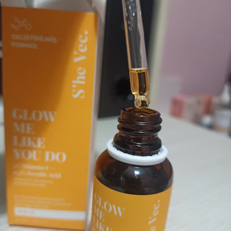 C Vitamini Serumu Cilt Tahrişi Ve Renk Değişimi