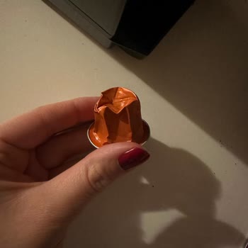 Ek