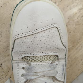 Kısa Sürede Çatlayan Ayakkabı Hayal Kırıklığı