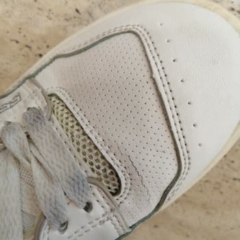 Kısa Sürede Çatlayan Ayakkabı Hayal Kırıklığı